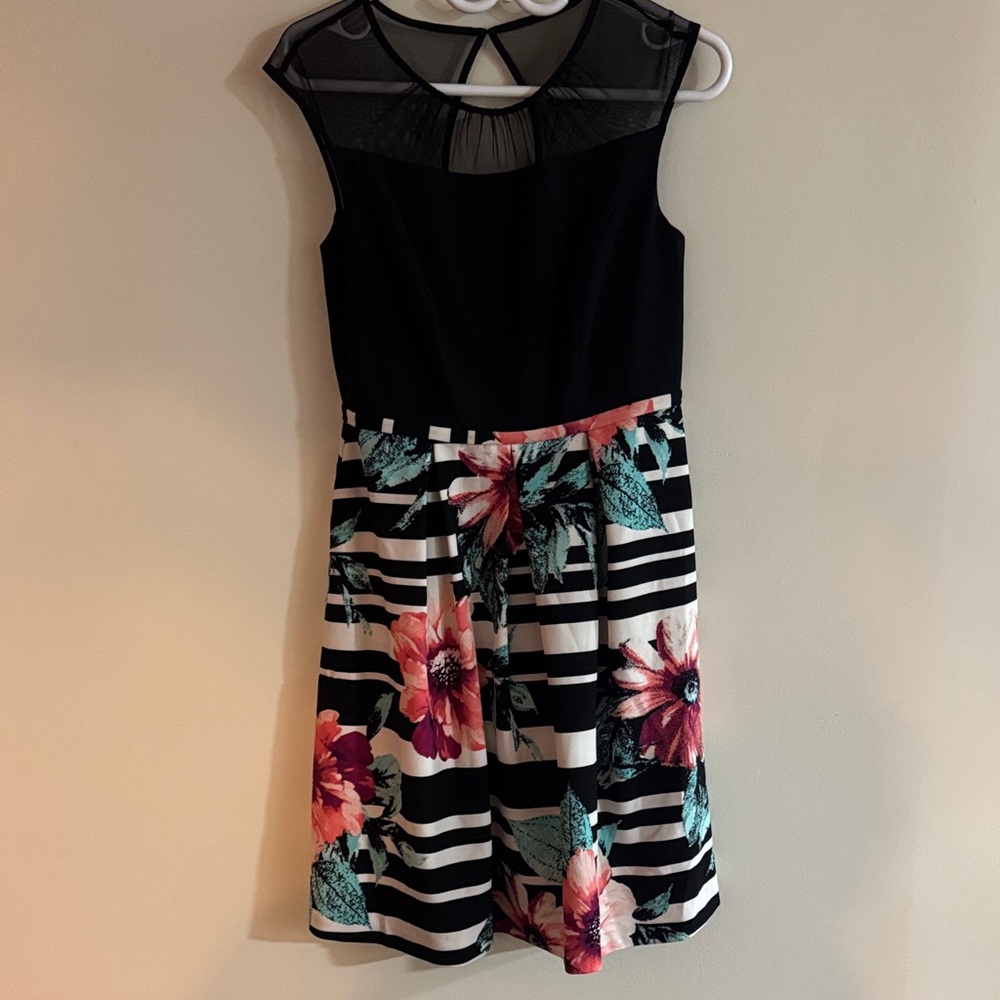 Signature by Sangria Black and Multicolor Floral Midi Dress